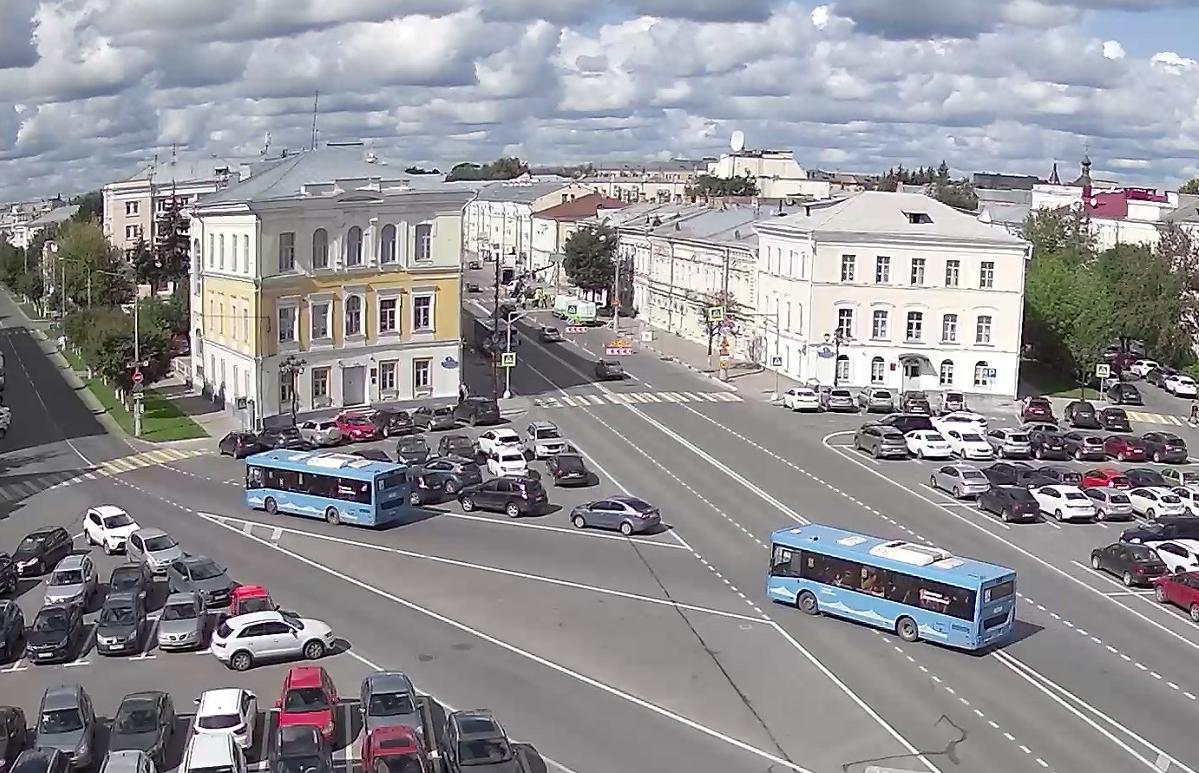 В Твери устанавливают новый светофор на Советской улице - новости Афанасий