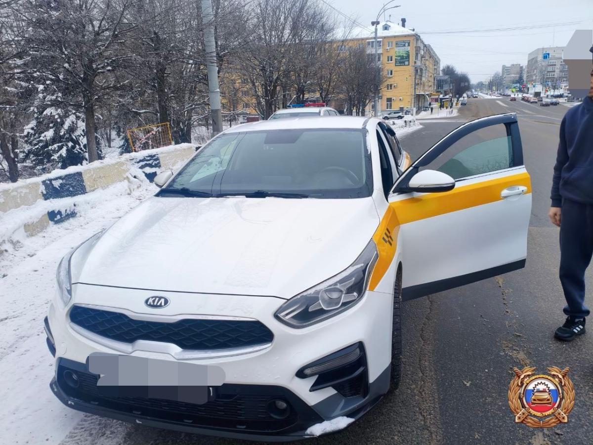 В Твери выявили четверых нелегальных перевозчиков такси Фото: ГАИ