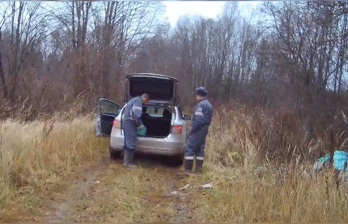 Водитель ВАЗа устроил в охотничьих угодьях Оленинского района свалку Фото: Минприроды Тверской области