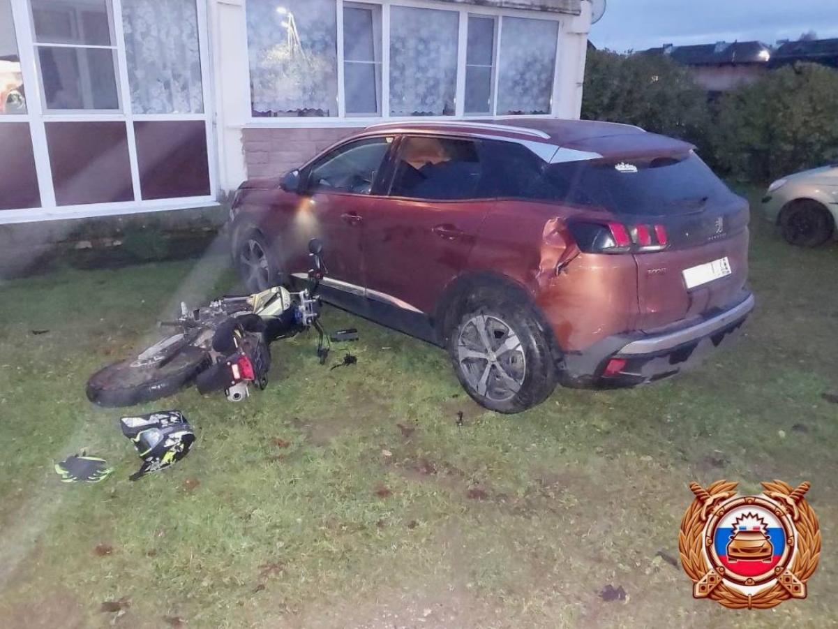 Под Торжком подросток на питбайке наехал на булыжник и попал в больницу Фото: ГАИ