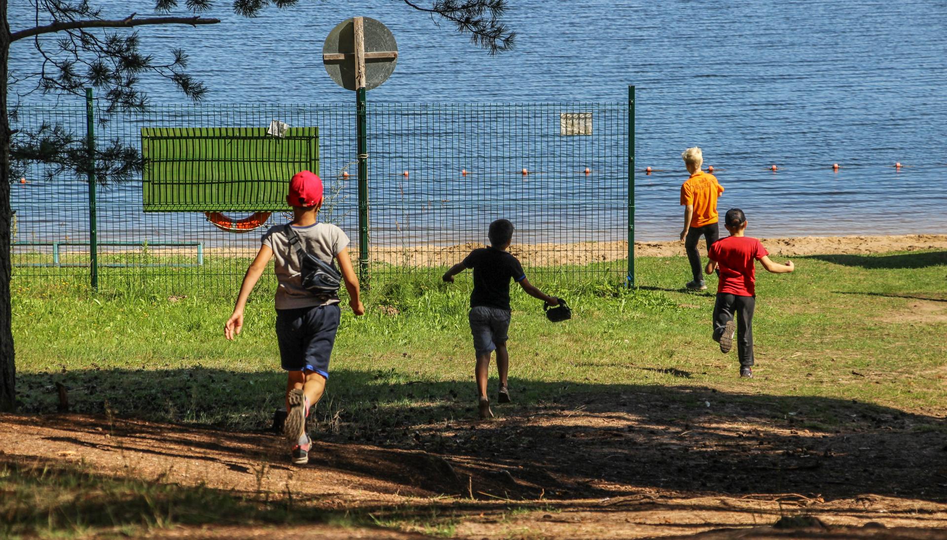 «Здесь хорошо, но надо домой»: школьники из затопленного Тулуна рассказали, как отдохнули в Тверской области 