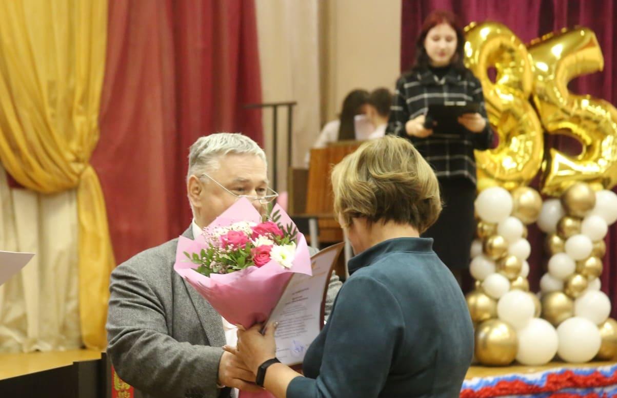 85 лет отмечает средняя школа №9 города Твери Фото: Тверская городская Дума