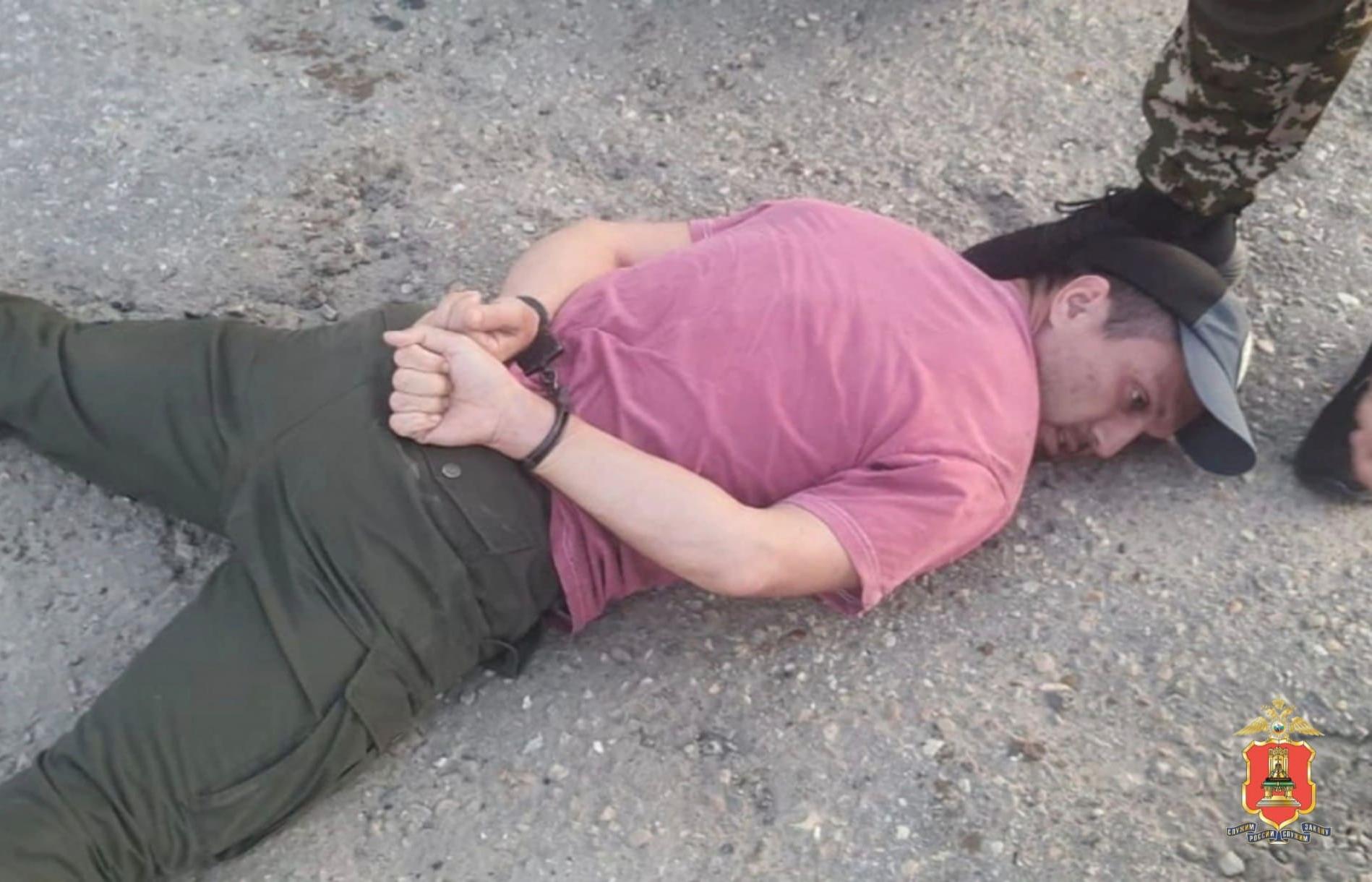 В Тверской области двое мужчин вырастили больше 120 кустов конопли - новости Афанасий