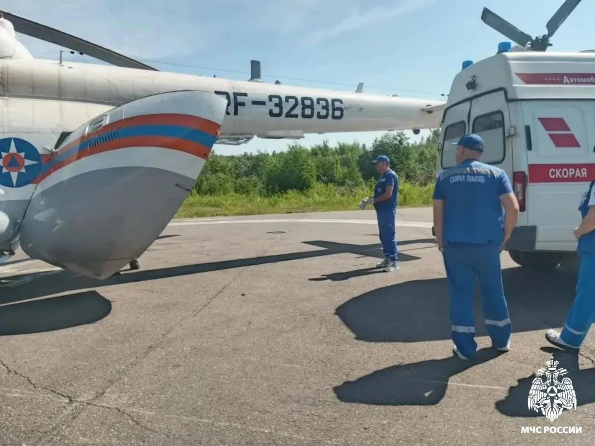 В Тверь на вертолете санавиации доставили пациентов из Нелидово Фото: МЧС