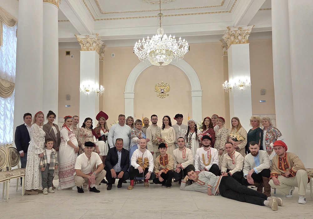 В Твери прошла необычная костюмированная свадьба - новости Афанасий