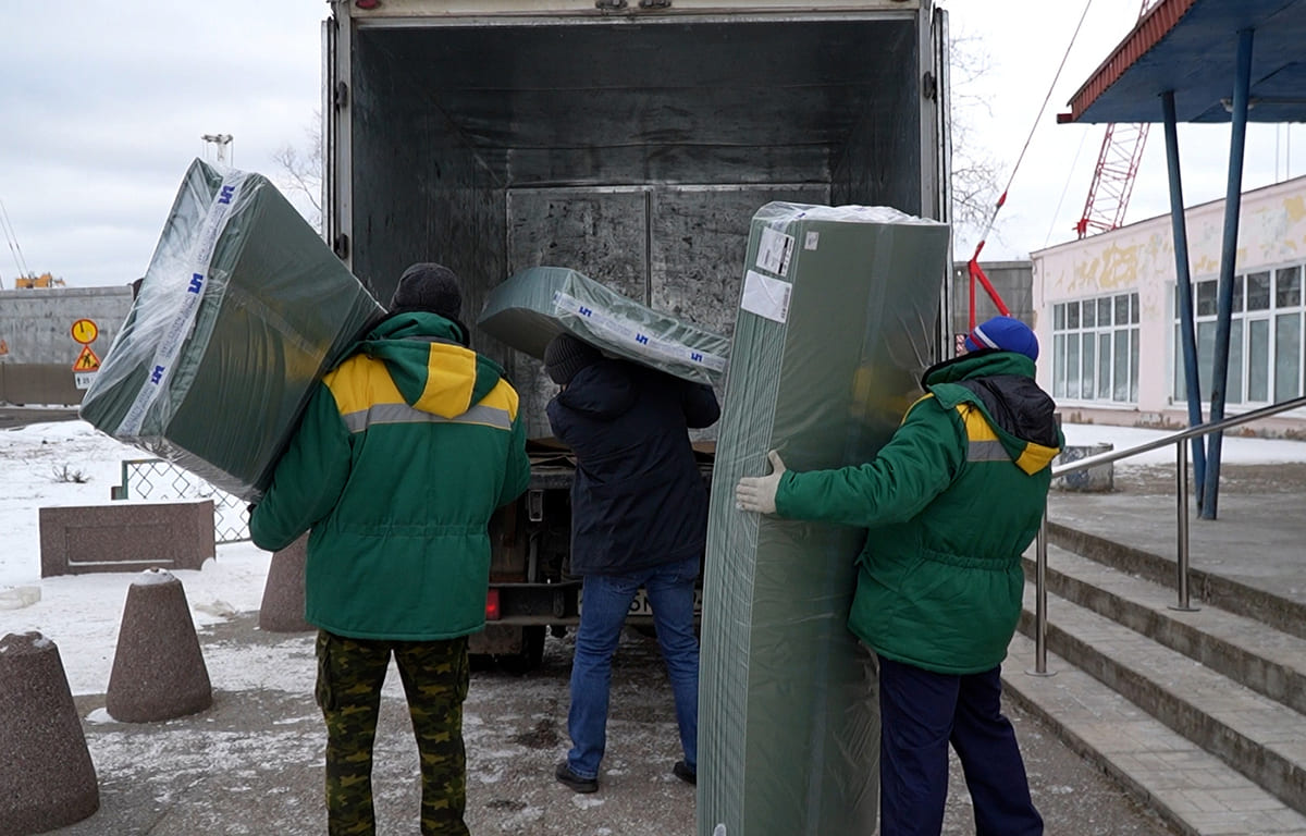 Из Тверской области в зону СВО переданы квадроциклы для выполнения боевых задач и гумгруз от областной клинической больницы 