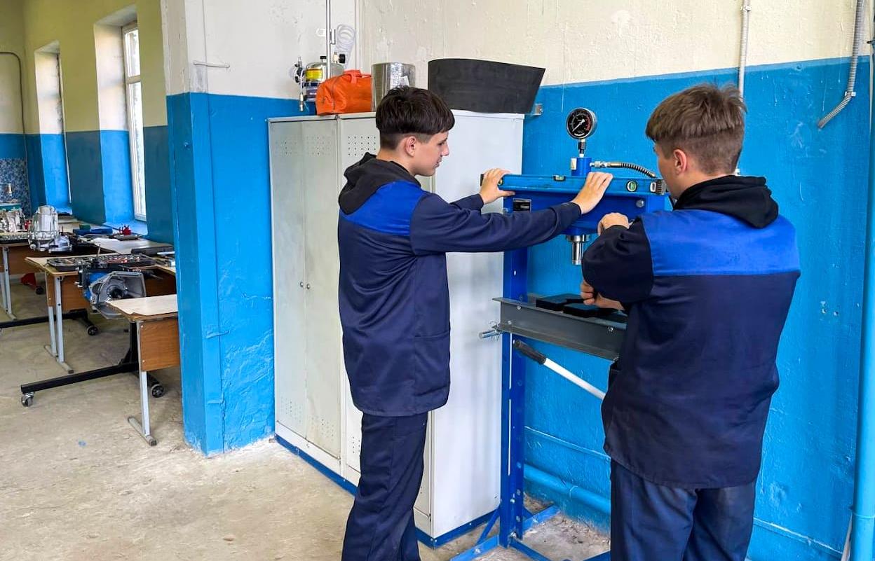 В колледжах Верхневолжья реализованы проекты студенческих инициатив - новости Афанасий