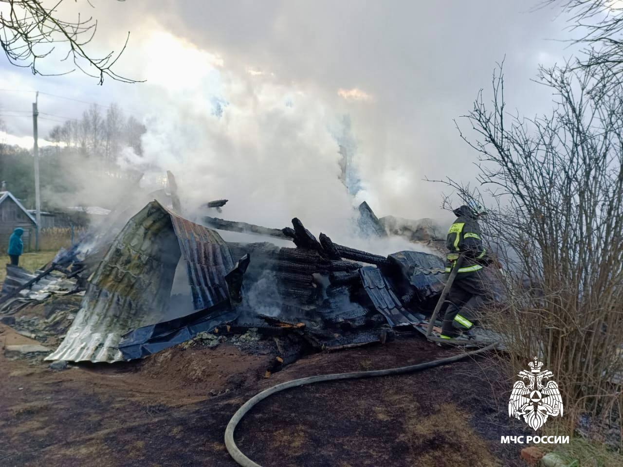 Женщина пострадала на пожаре в Бологовском районе 
