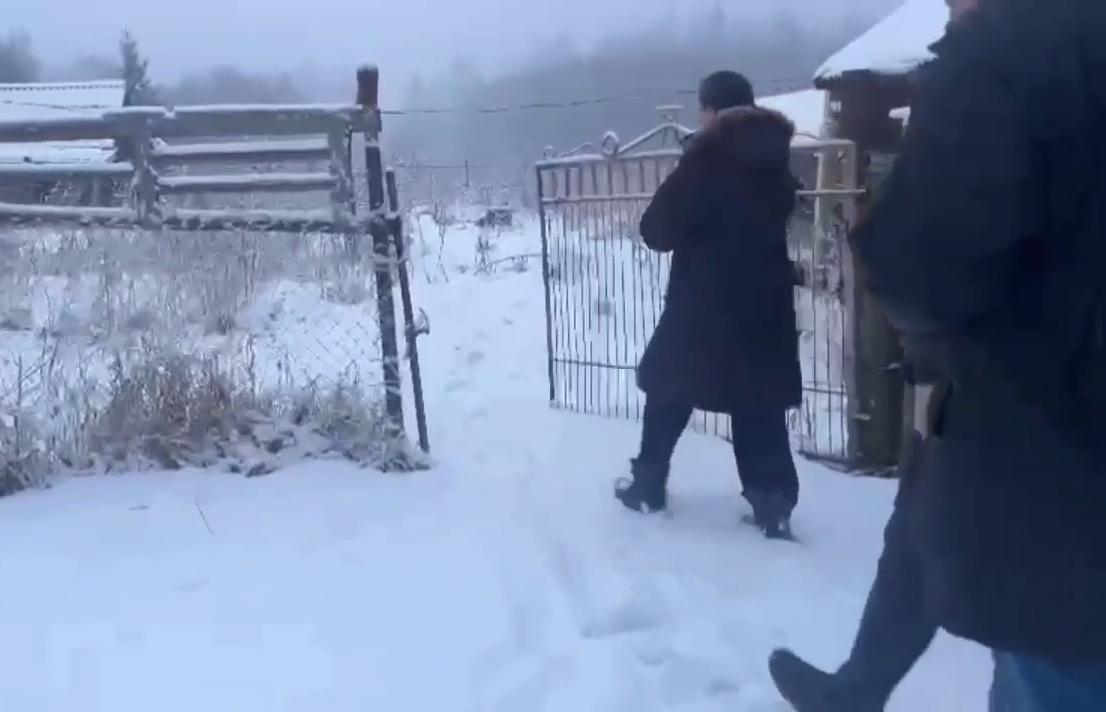 Появилось видео задержания в Тверской области женщины - организатора подпольной нарколаборатории  Видео УФСБ РФ по Тверской области