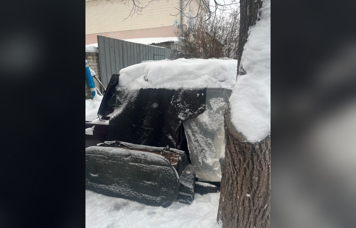 В Заволжском районе Твери ищут собственника брошенного ВАЗа Фото: Администрация Твери