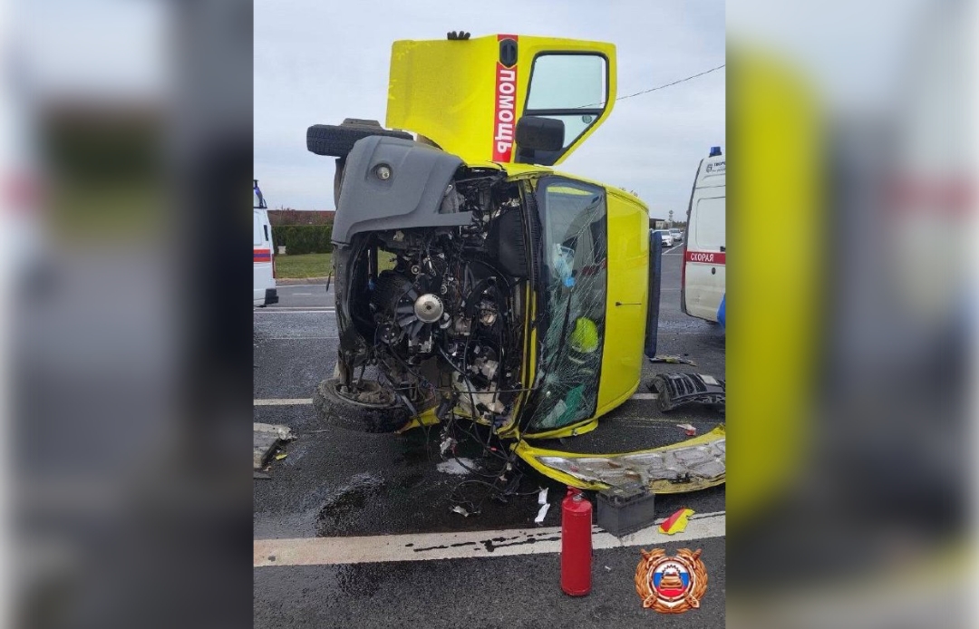  Пять человек пострадали в ДТП у Ржевского мемориала  Фото: Госавтоинспекция Тверской области