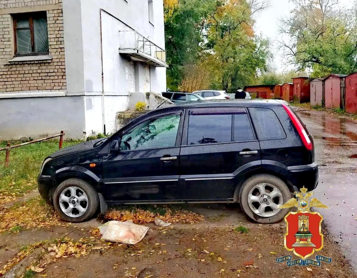 В Торжке задержали 62-летнего мужчину за попытку угона авто Фото: УМВД Тверской области