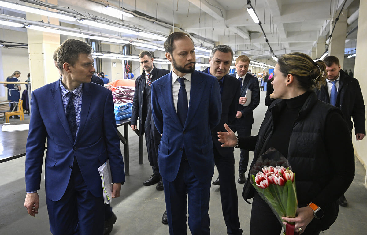 Врио губернатора побывал на комбинате «Парижская Коммуна» в Вышнем Волочке - новости Афанасий