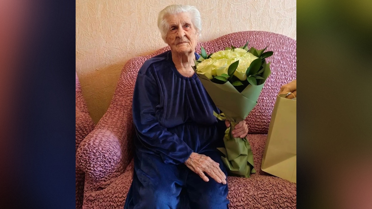 100-летие празднует ветеран, труженица тыла Анна Максимовна Домрачева Фото предоставлено правительством Тверской области