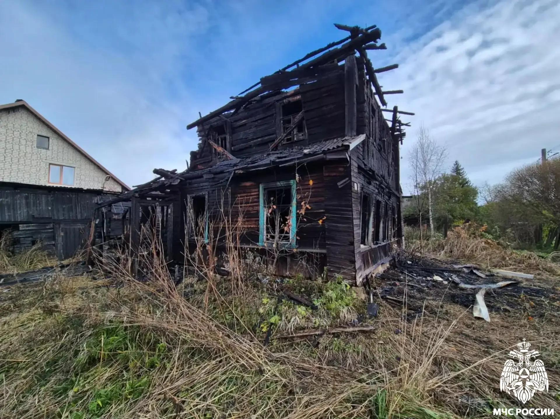 В Бологое сгорел деревянный дом Фото: ГУ МЧС по Тверской области