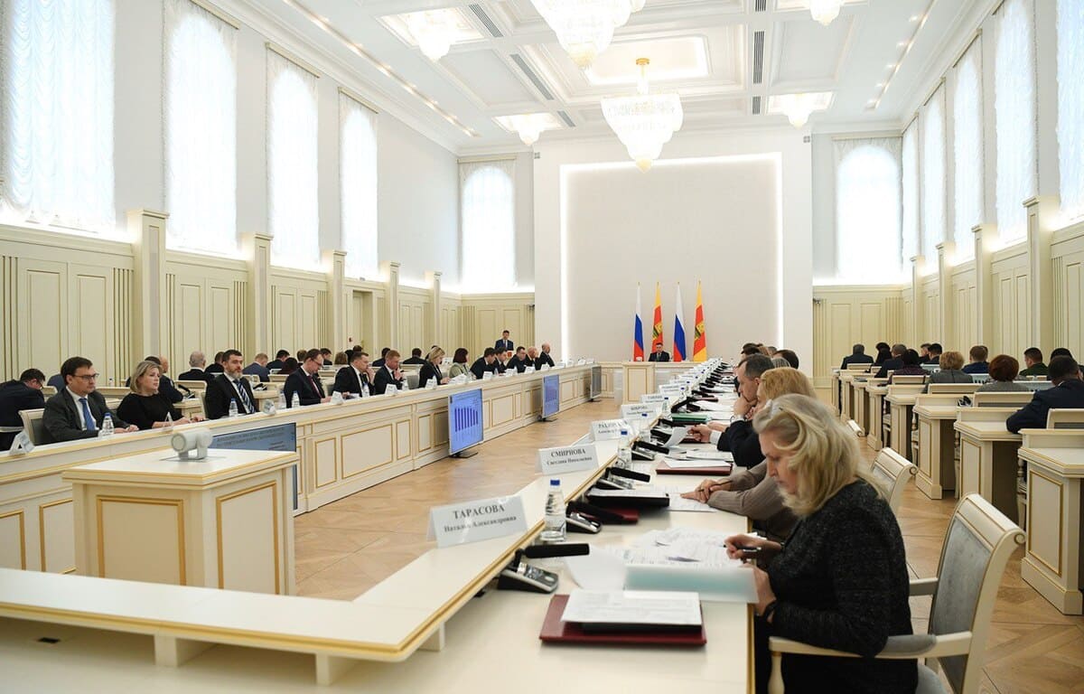 На заседании Правительства Тверской области утверждена программа «Активное долголетие» в Верхневолжье на 2025 – 2030 годы - новости Афанасий