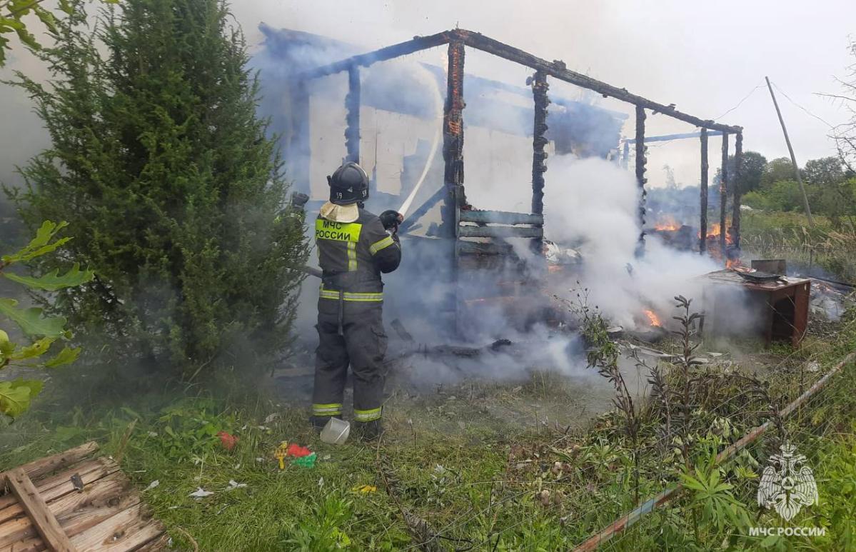 Названа предварительная причина пожара в Тверской области, где погиб ребенок - новости Афанасий