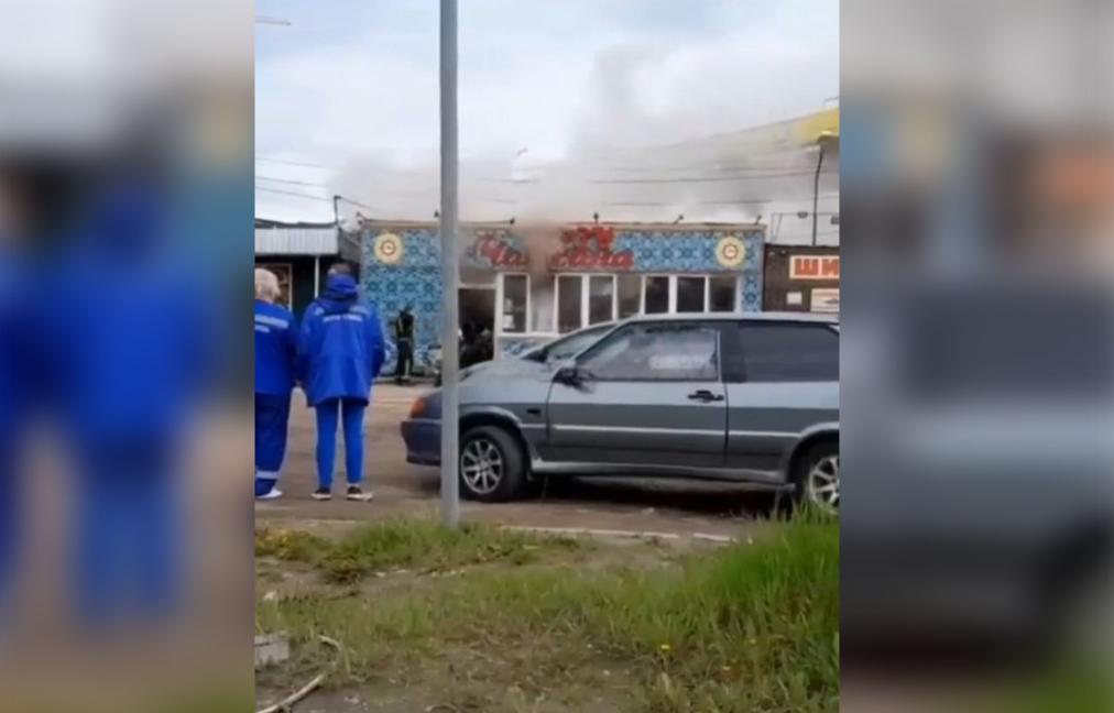 В Твери на бульваре Цанова произошел пожар в чайхане