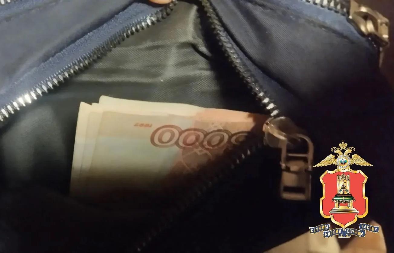В Тверской области ребенок заметил как сосед украл деньги у мамы - новости Афанасий