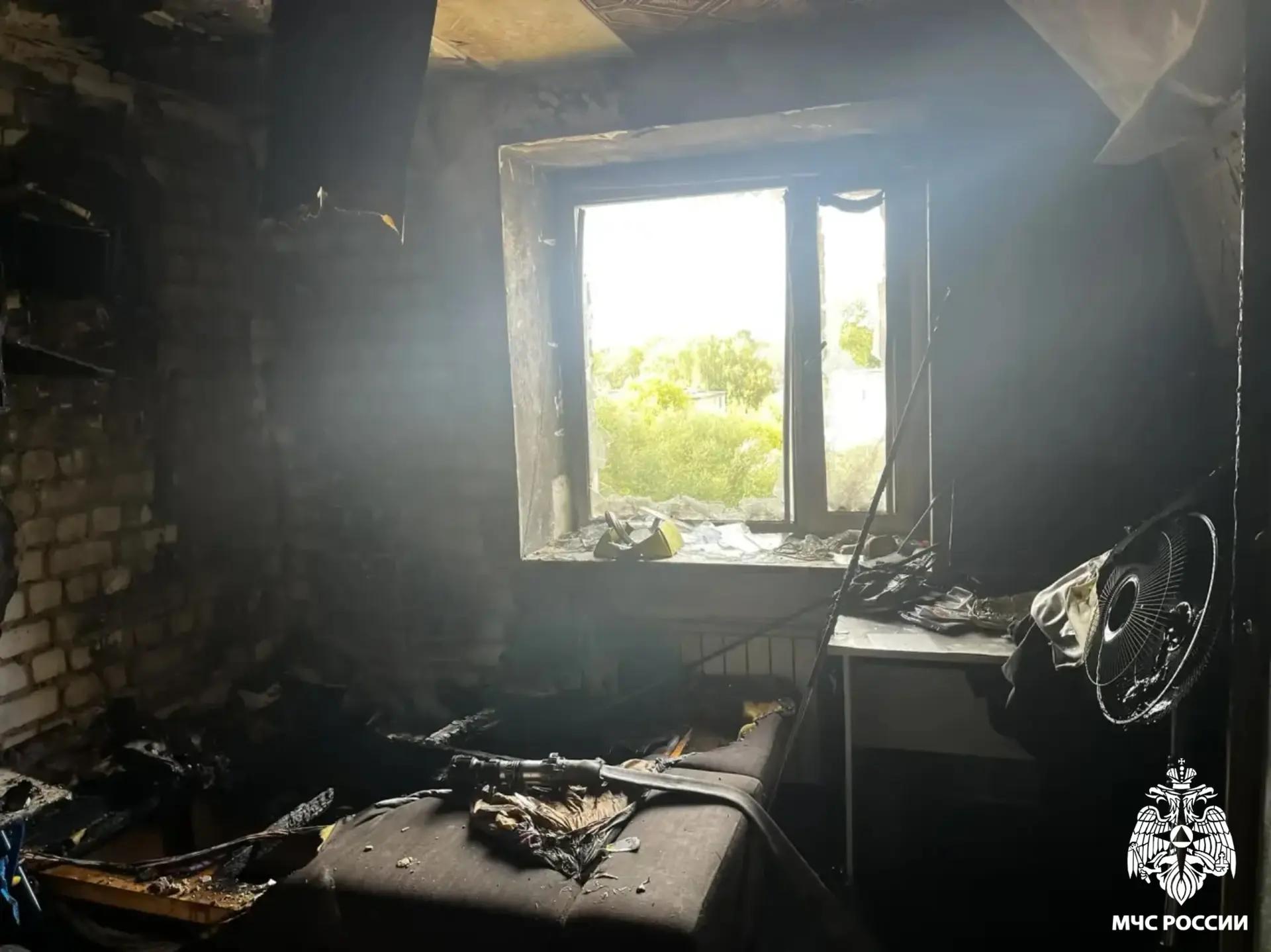 В Твери на улице Орджоникидзе на пожаре один человек пострадал, 7 эвакуированы Фото: ГУ МЧС России по Тверской области