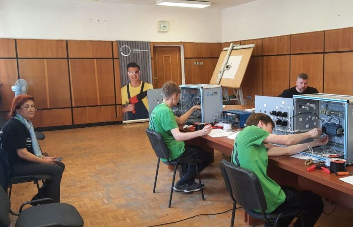 Студент из Кимр завоевал призовое место на чемпионате «Профессионалы – 2025» - новости Афанасий