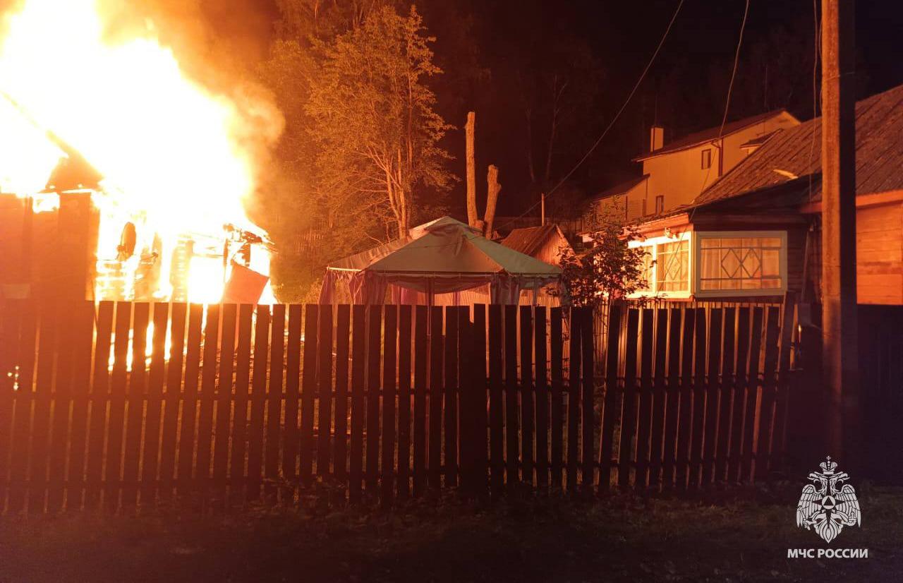 Под Бологое в Березайке пожарные потушили серьезный пожар  - новости Афанасий