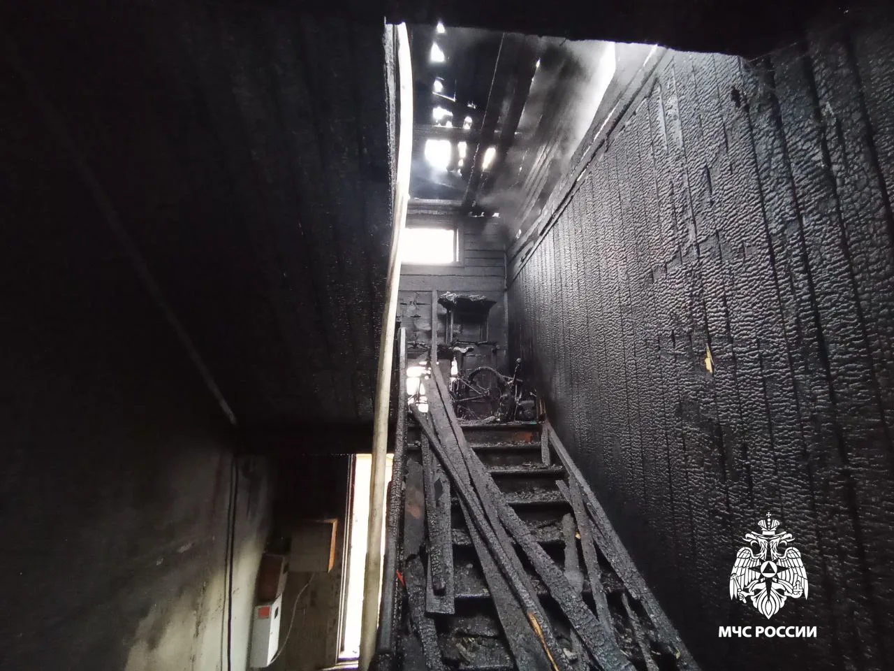 Аварийный дом на улице Мичурина сгорел из-за электросчетчика Фото: ГУ МЧС по Тверской области 