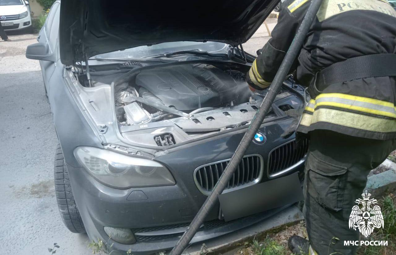 В Твери потушили загоревшийся автомобиль  - новости Афанасий