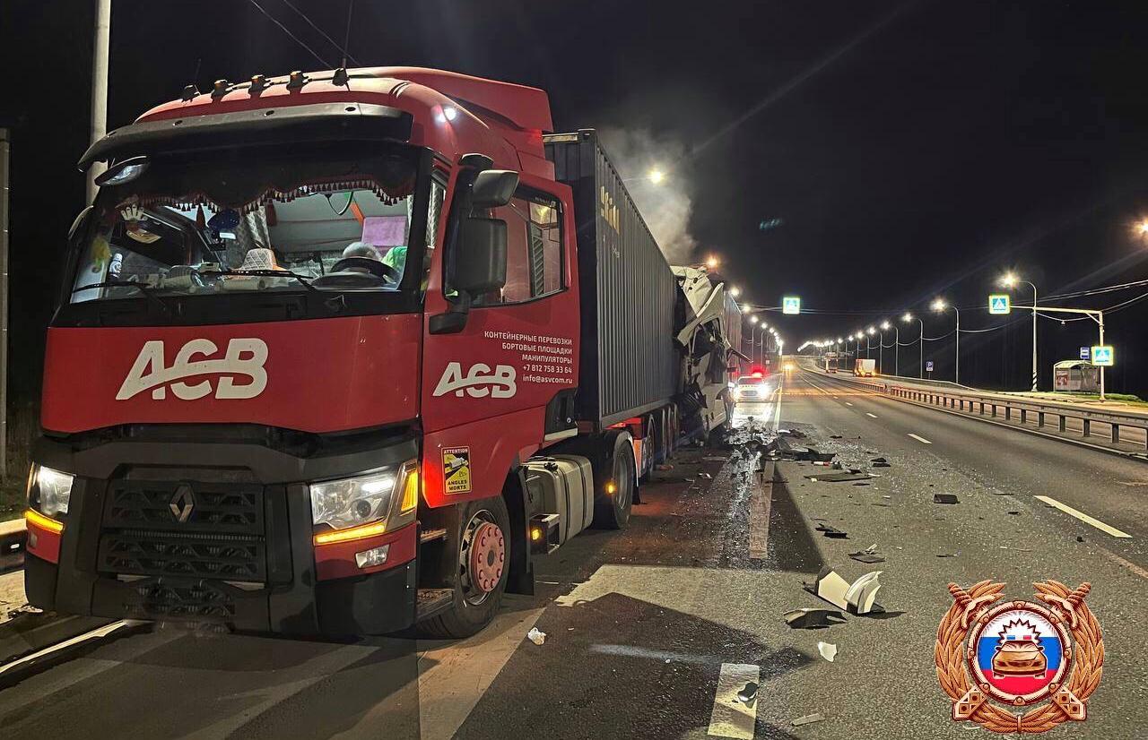 В ДТП на трассе М10 в Тверской области погиб водитель - новости Афанасий