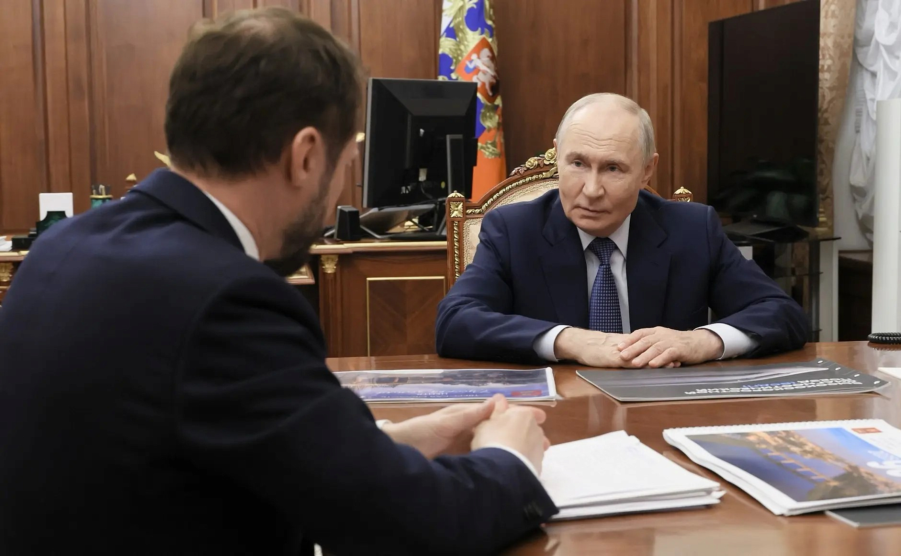 «Надеюсь, всё у вас получится». Президент принял отчет главы Тверской области Фото: kremlin.ru