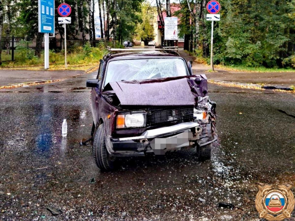 На Дарвина в Твери столкнулись четыре автомобиля Фото: ГАИ