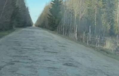 «Творится катастрофа»: жители Селигера пожаловались на состояние дороги Сорога - Святое - новости Афанасий