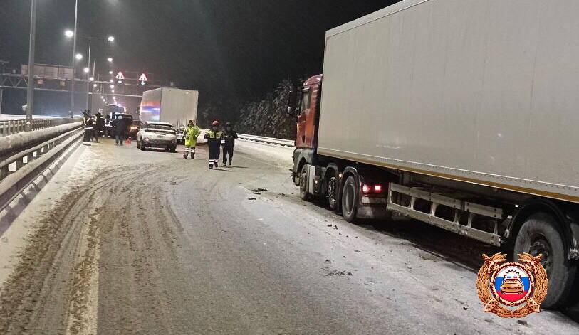 ГАИ сообщает о ДТП с пятью авто и одном пострадавшем на М11 в Тверской области Фото: ГАИ