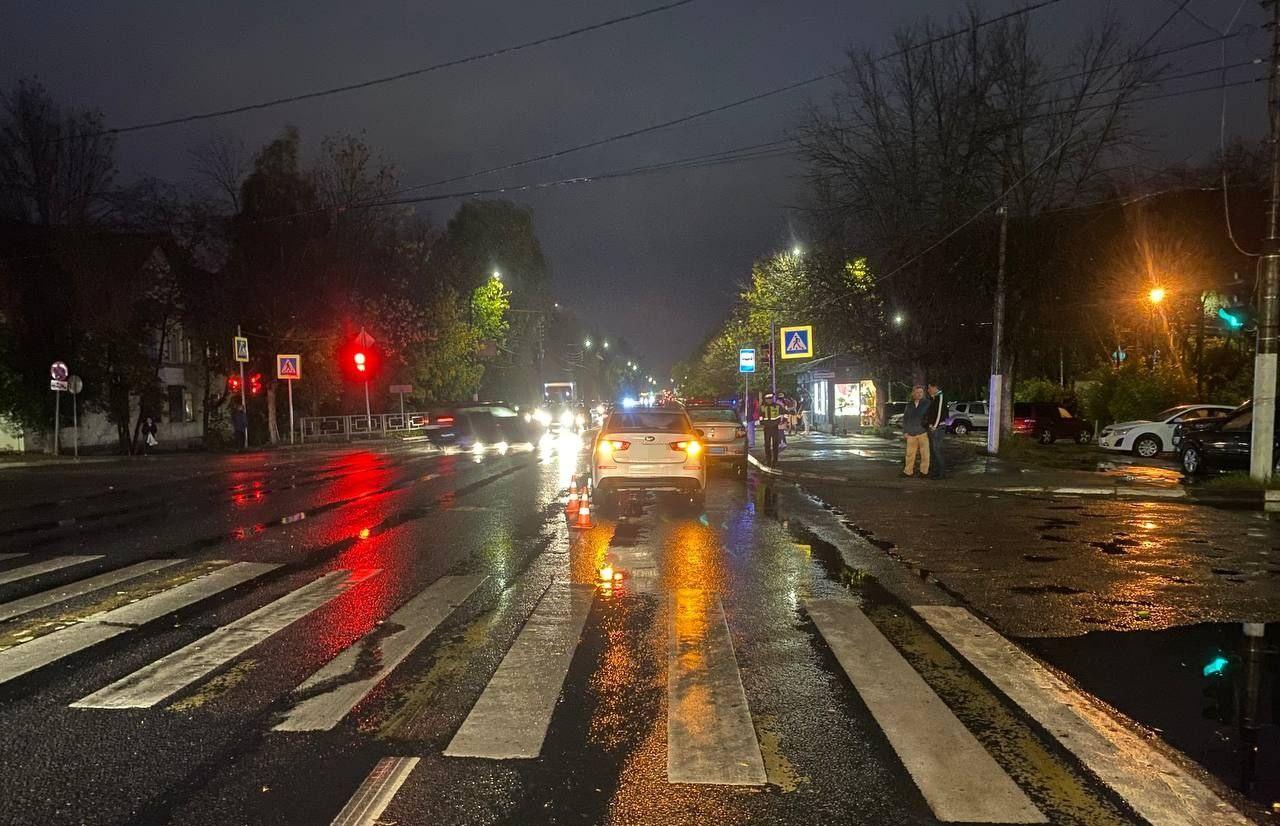 В Твери на Петербургском шоссе 72-летняя женщина попала под машину Фото: Госавтоинспекция