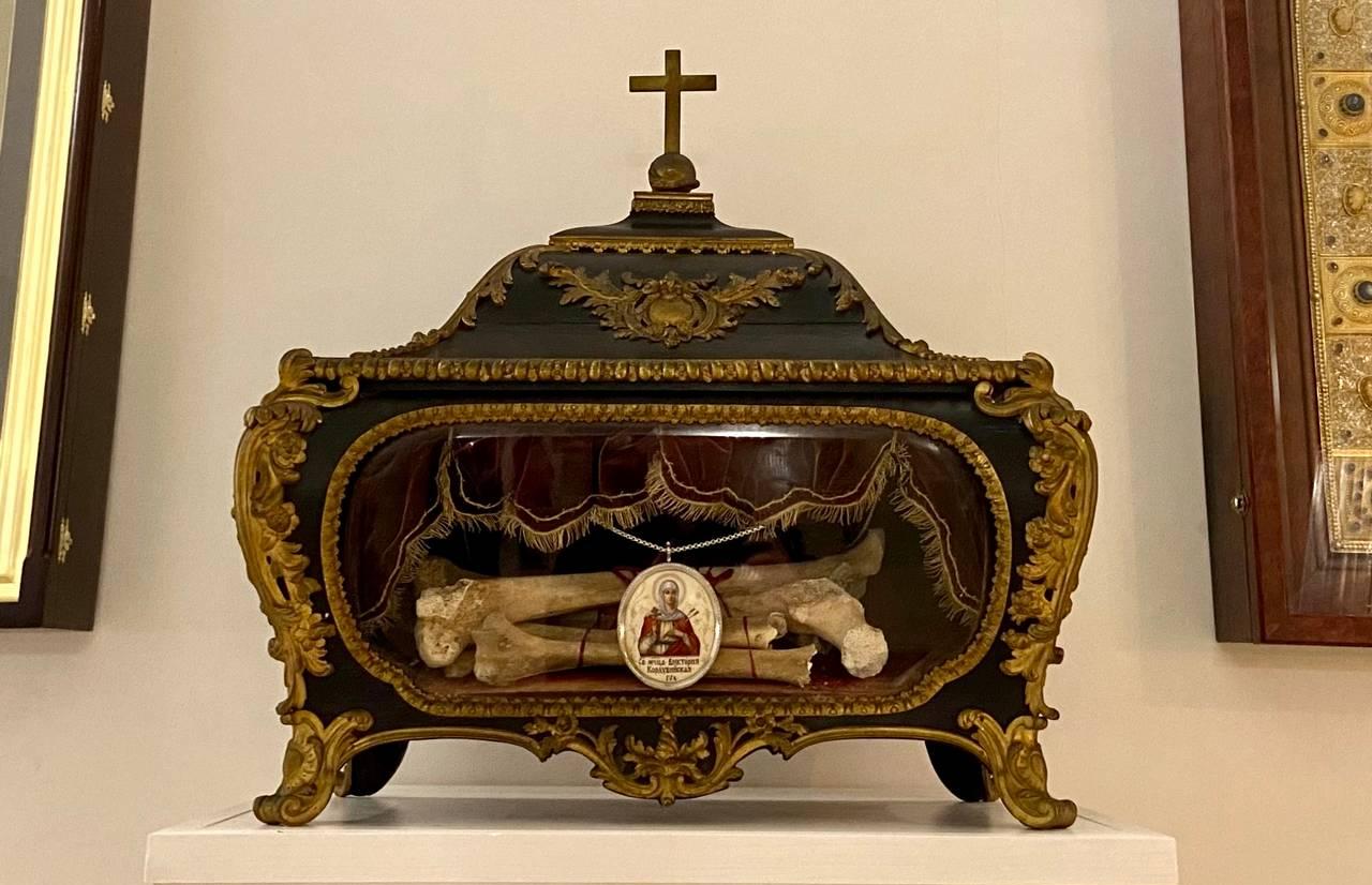 В Твери в дар Спасо-Преображенскому кафедральному собору принесен ковчег с мощами святой IV века Виктории Кордувийской - новости Афанасий