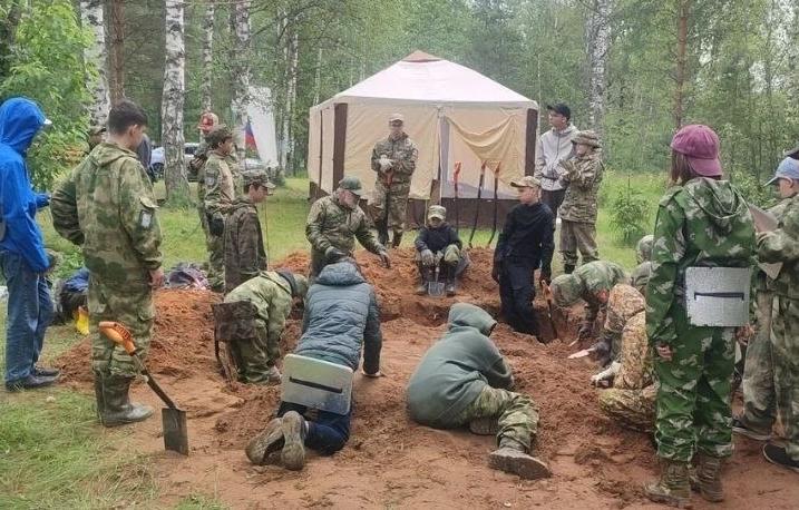 В Оленинском районе подняли останки трех красноармейцев Фото: Правительство Тверской области