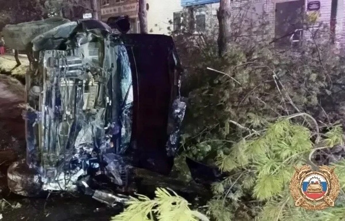 Пьяный водитель без прав в центре поселка Сонково опрокинул автомобиль - новости Афанасий