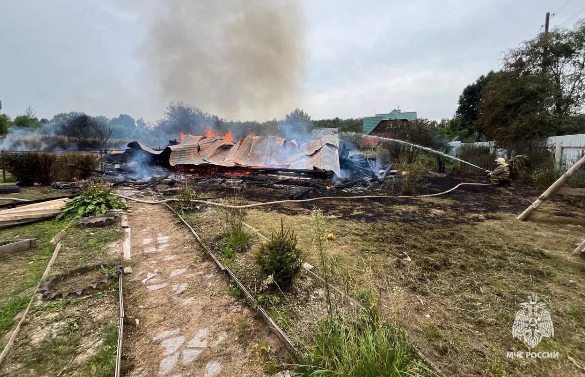 В Тверской области пострадавшей от пожара многодетной семье требуется помощь - новости Афанасий