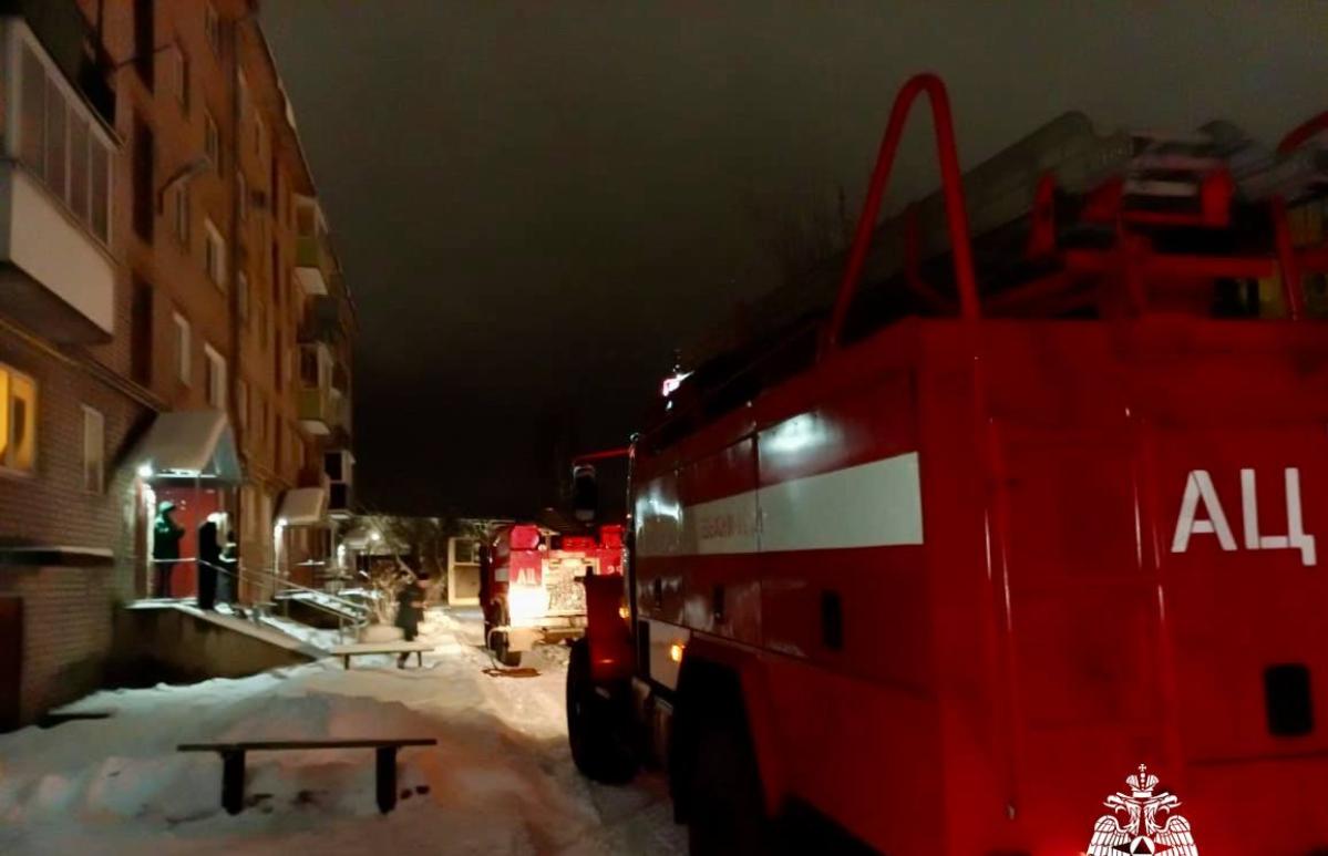 В Бологое из горящей квартиры эвакуировали мужчину - новости Афанасий