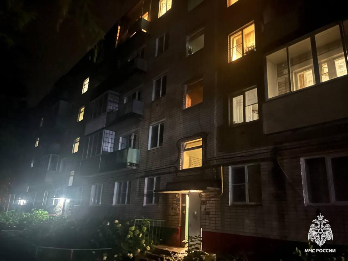 Из дома в Вышнем Волочке эвакуировали девять человек