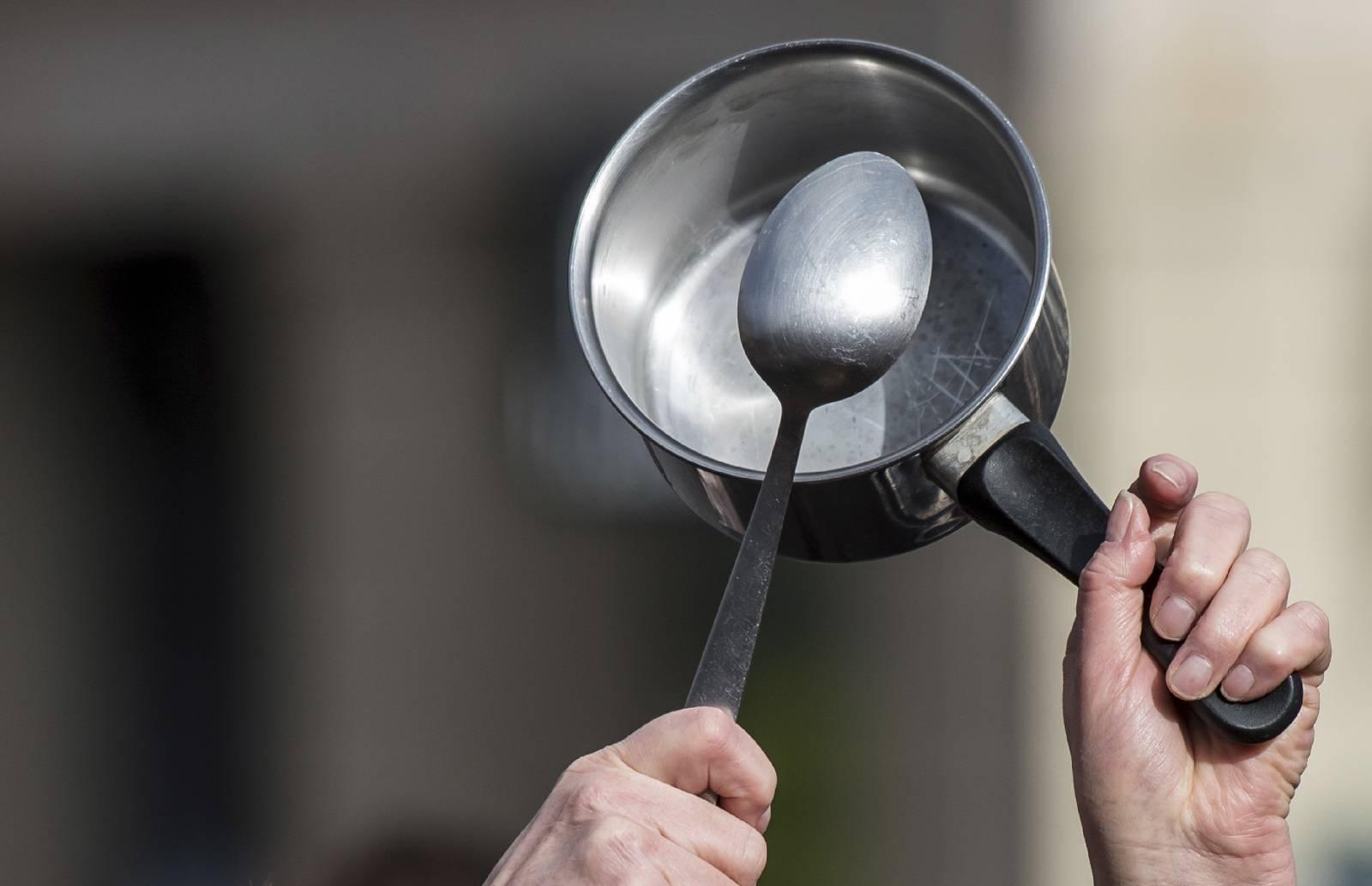 В соцучреждениях Тверской области обнаружен опасный творог 