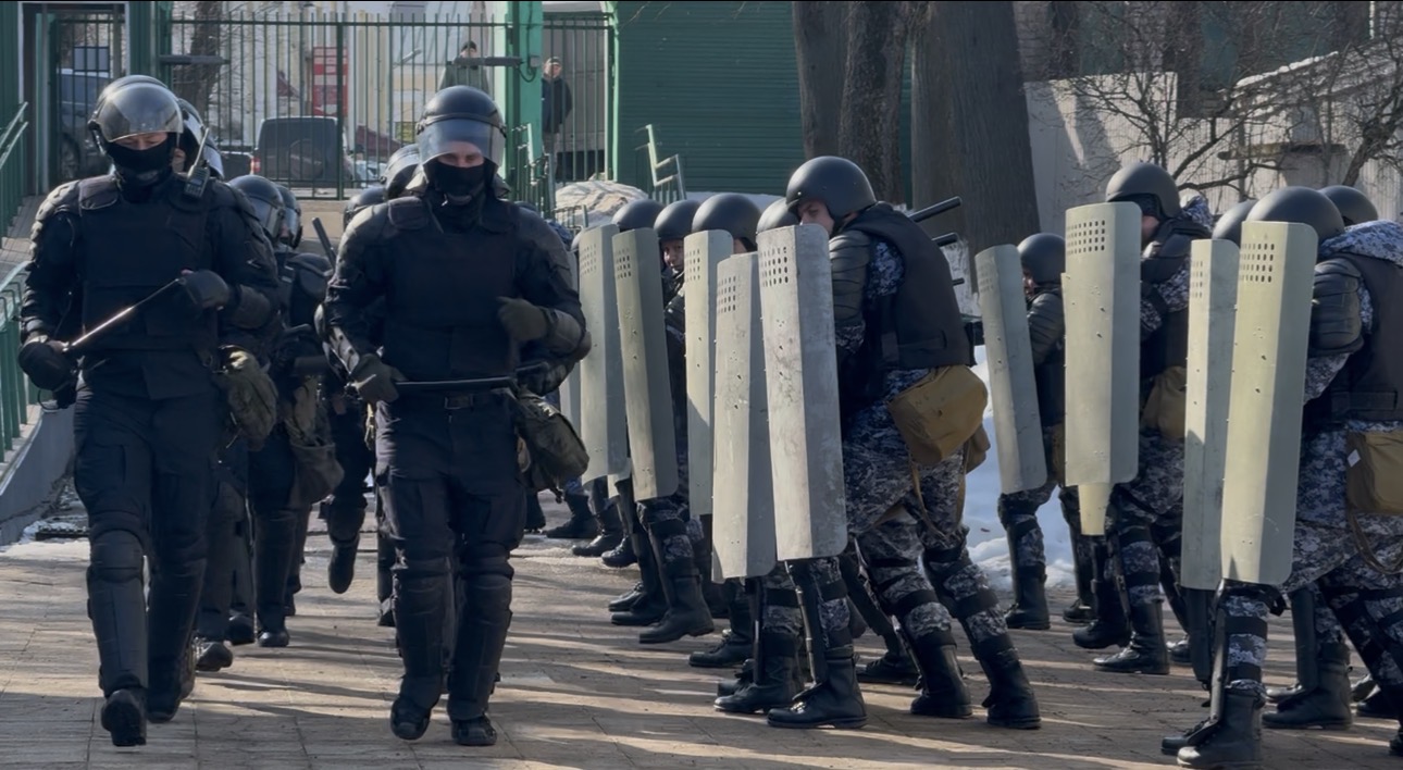 В Твери росгвардейцы провели тренировку по усмирению футбольных фанатов Фото, видео: Управление Росгвардии по Тверской области