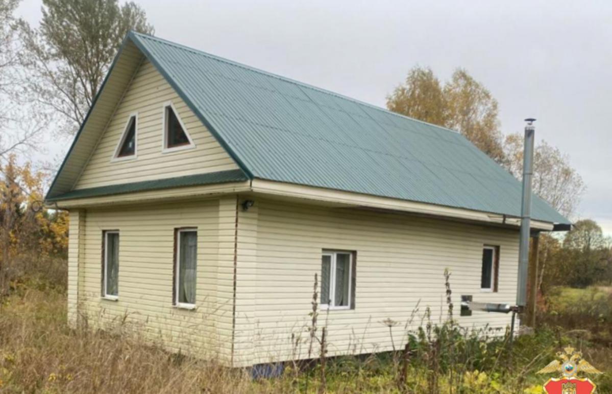 В деревне Тверской области полиция нашла «резиновый» домик с мигрантами - новости Афанасий