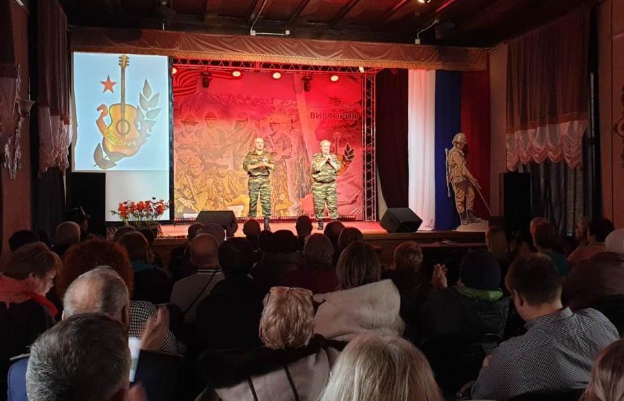 Группа «НАША» из Твери дала мастер-класс на фестивале военно-патриотической песни «Виктория» в Калининградской области - новости Афанасий