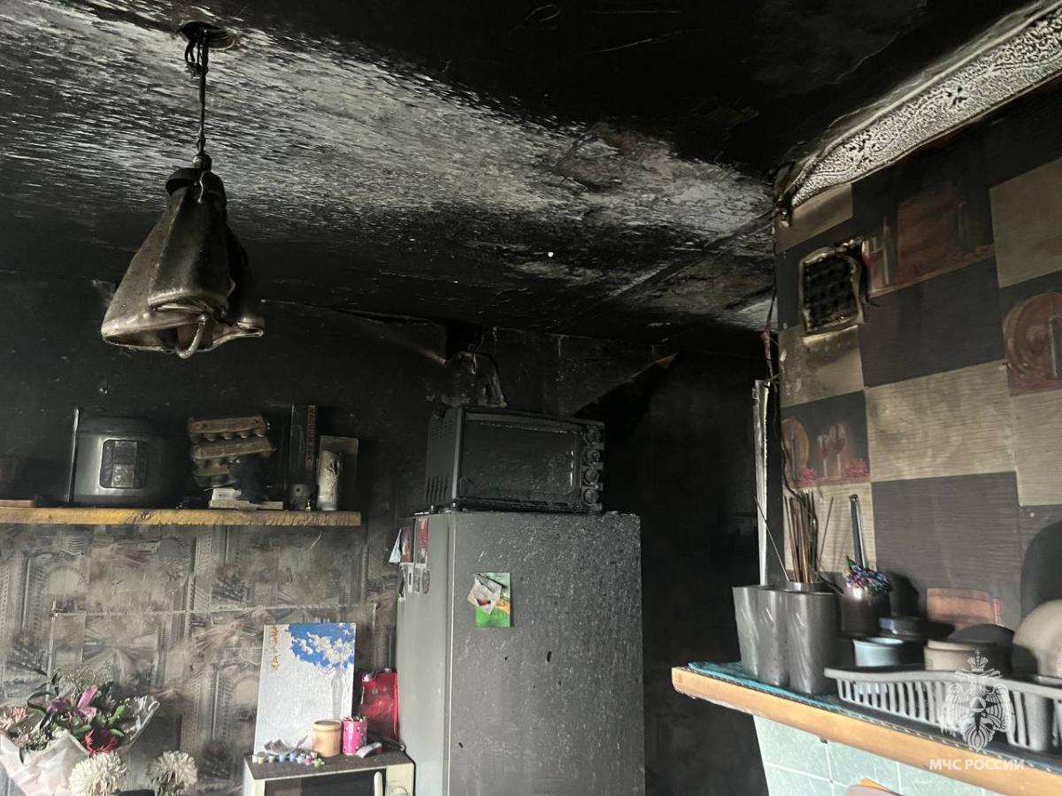 В Вышнем Волочке потушили пожар в квартире Фото: МЧС Тверской области В Вышнем Волочке потушили пожар в квартире Фото: МЧС Тверской области