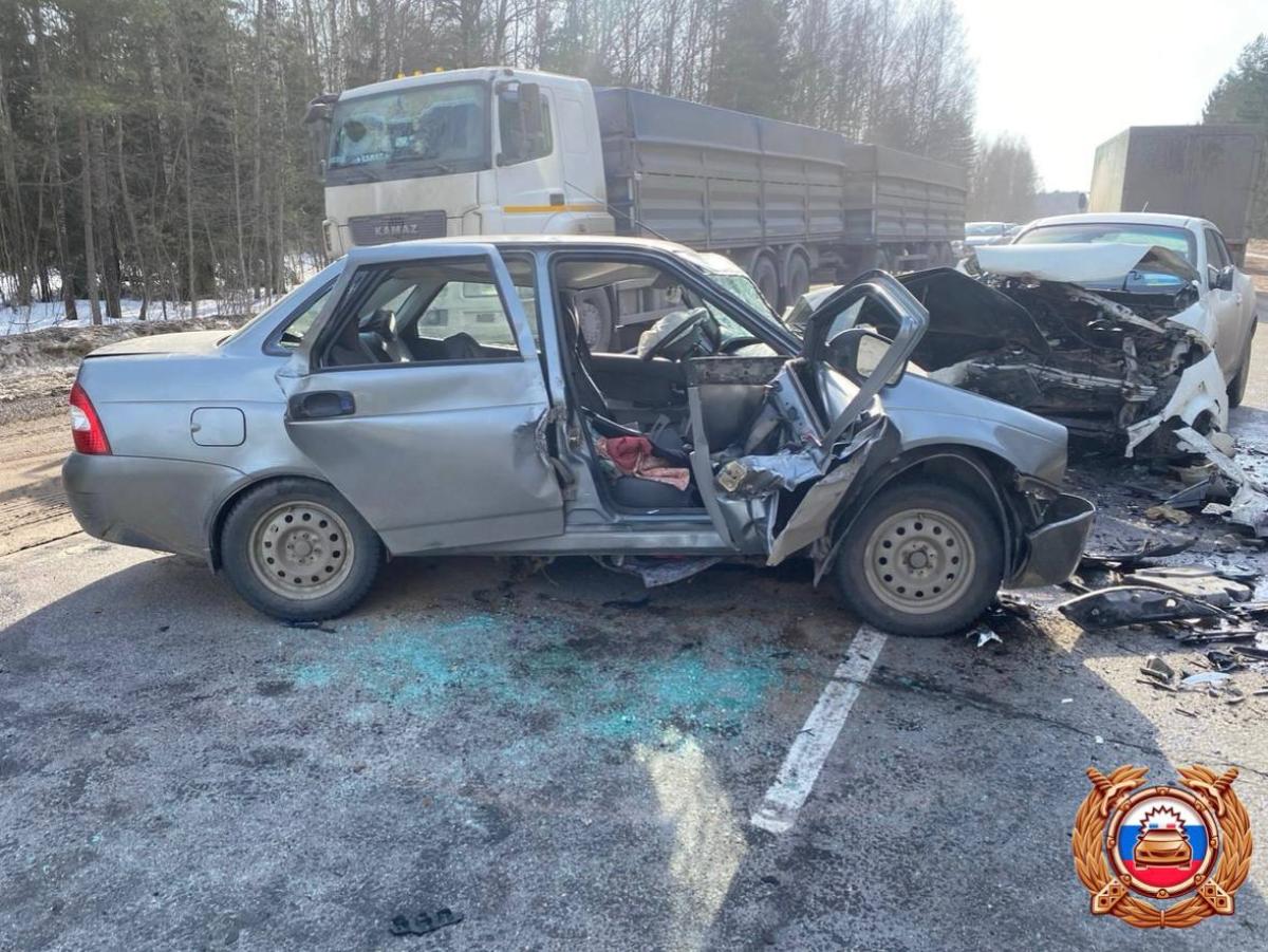 ДТП с пострадавшими произошло на «Золотом кольце» под Тверью Фото: ГАИ