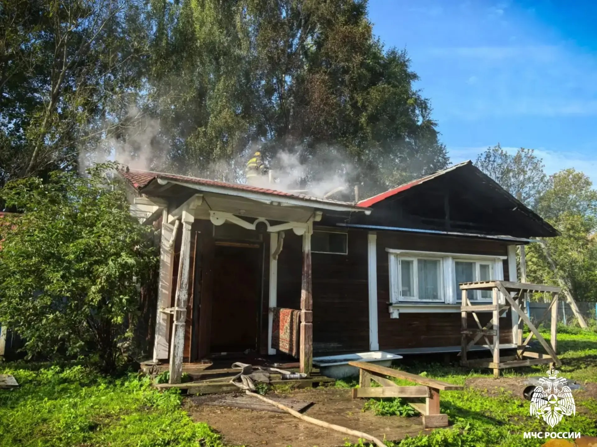 В Конаковском округе сгорел жилой дом Фото: ГУ МЧС по Тверской области