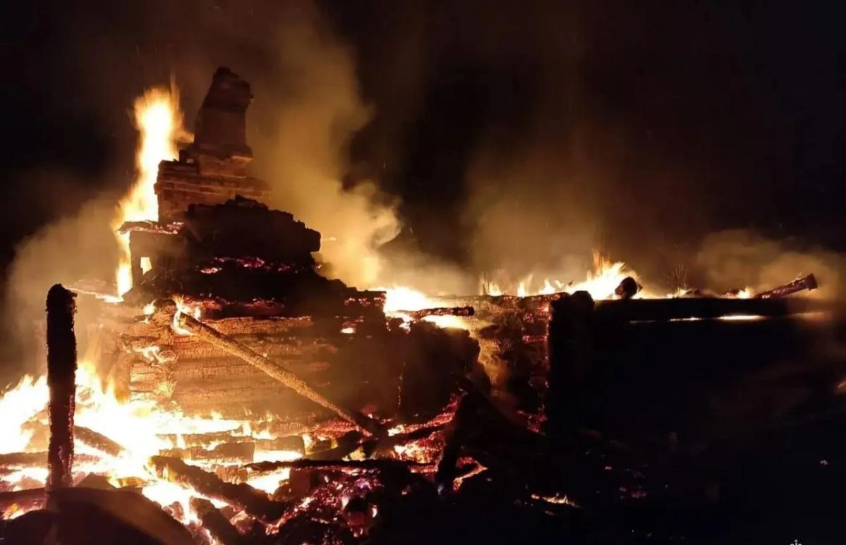 В сгоревшем доме в деревне под Старицей найден погибший - новости Афанасий