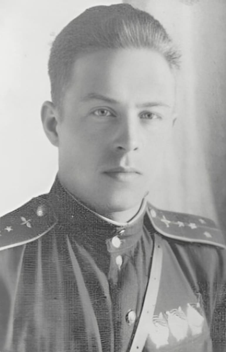 Николай Тихонов 