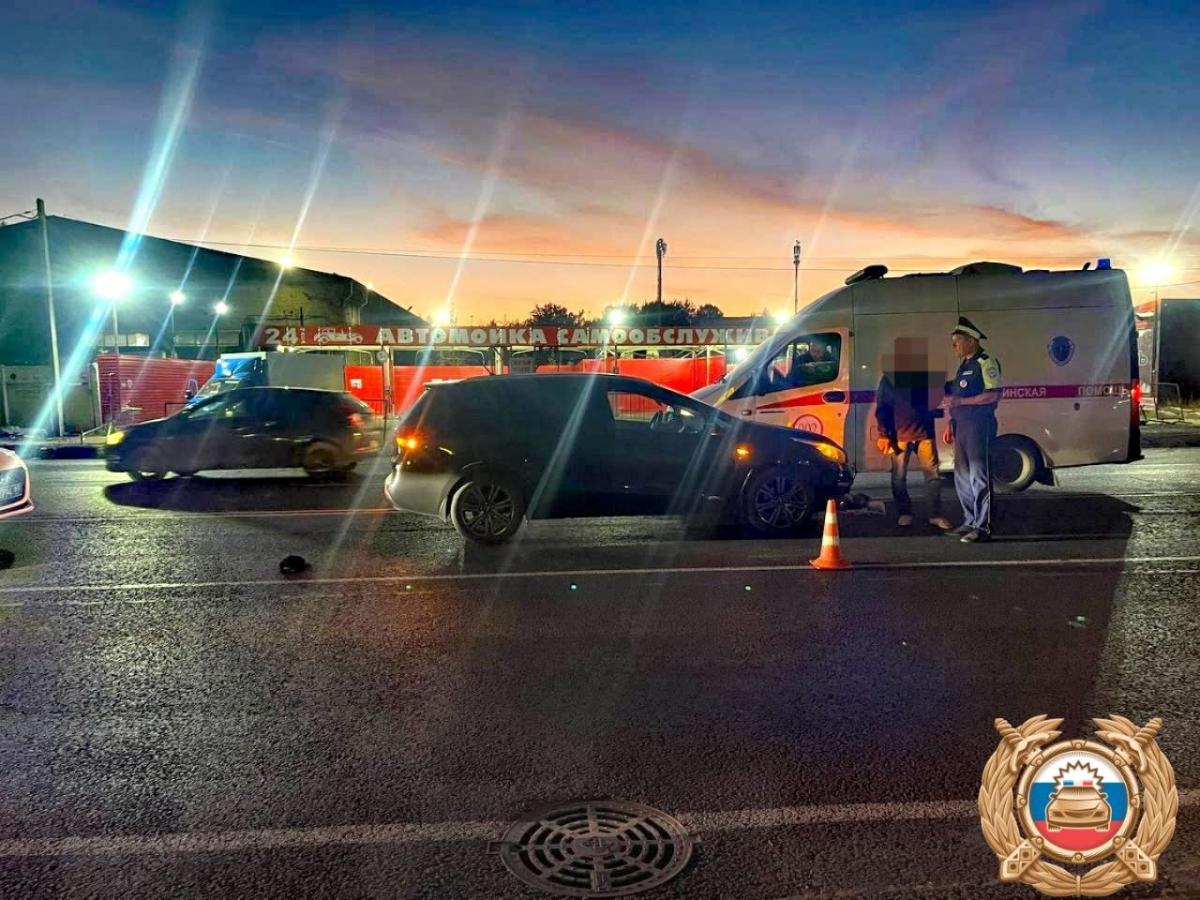 На Шишкова в Твери перебегавший дорогу пенсионер попал под машину Фото: ГАИ